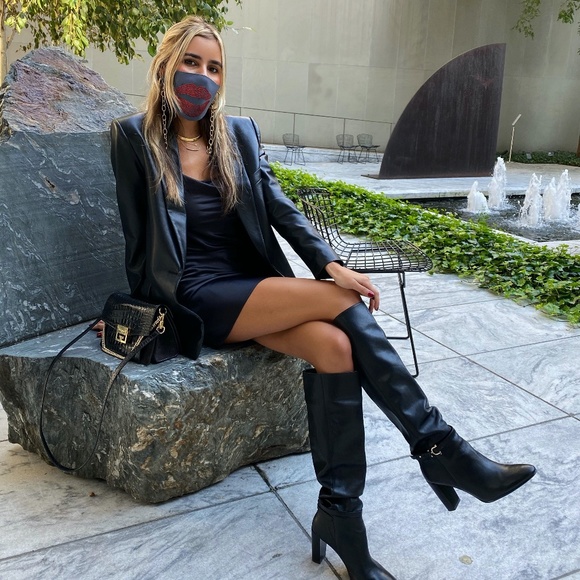 Meet your Posher, Isabella - Picture 1 of 1